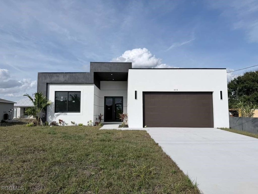 Brand-new modern home with no HOA and seller incentives - Beach Home for sale in Lehigh Acres, Florida on Beachhouse.com