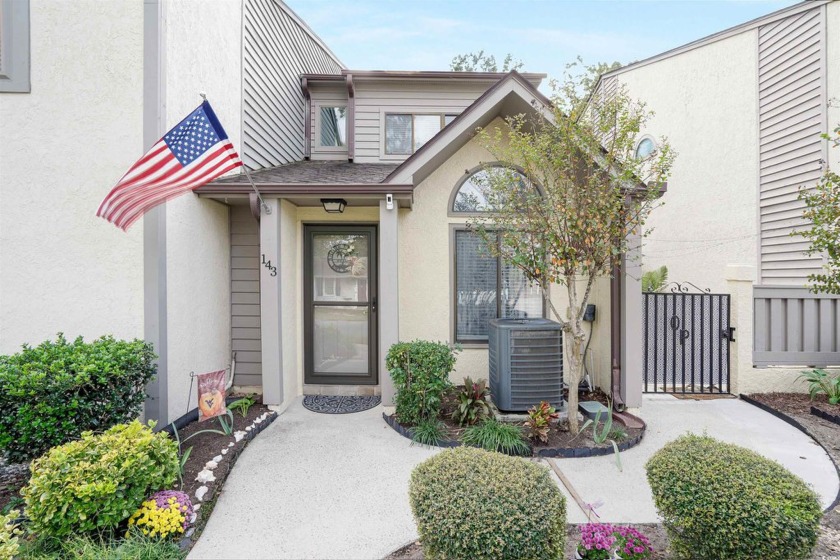 Welcome to your bright and cheerful beach cottage in Ocean Pines - Beach Townhome/Townhouse for sale in Surfside Beach, South Carolina on Beachhouse.com