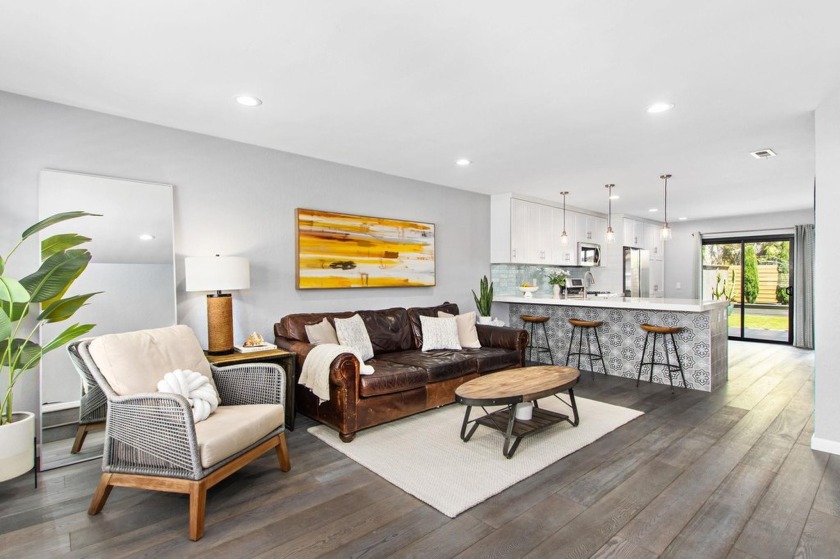 This charming home boasts a beautiful updated kitchen and - Beach Home for sale in Cardiff, California on Beachhouse.com