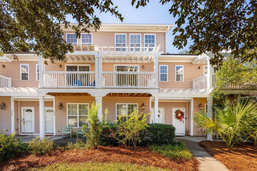 Welcome to 3065 Sugarberry Lane, a charming townhome nestled in - Beach Home for sale in Johns Island, South Carolina on Beachhouse.com