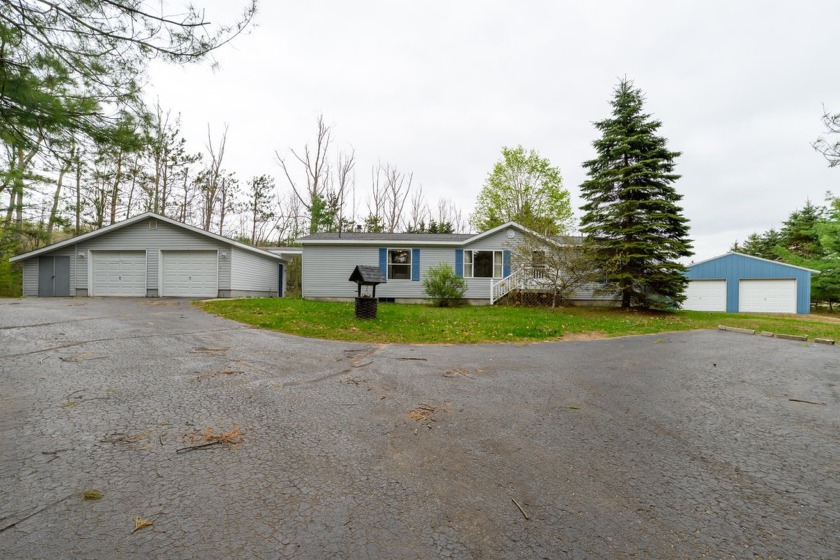 ***Seller has decided all offers, highest and best due Tuesday - Beach Home for sale in Alanson, Michigan on Beachhouse.com