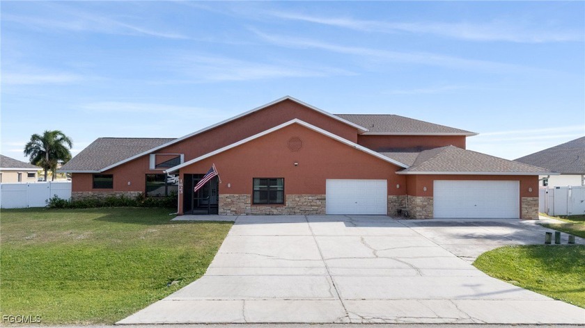 Welcome to a truly rare Cape Coral waterfront estate located on - Beach Home for sale in Cape Coral, Florida on Beachhouse.com