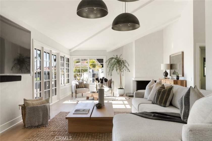 Perfectly positioned to maximize enjoyment of panoramic ocean - Beach Home for sale in Dana Point, California on Beachhouse.com