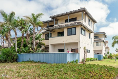 Location, location, location! Embrace the ultimate coastal - Beach Condo for sale in Oxnard, California on Beachhouse.com