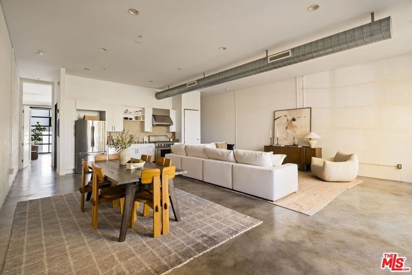 An architectural live-work loft designed by acclaimed architects - Beach Condo for sale in Santa Monica, California on Beachhouse.com