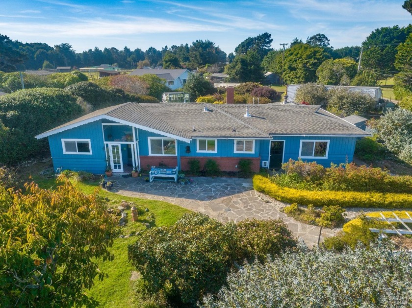 Two full residences on one parcel with a combined price per s/f - Beach Home for sale in Fort Bragg, California on Beachhouse.com