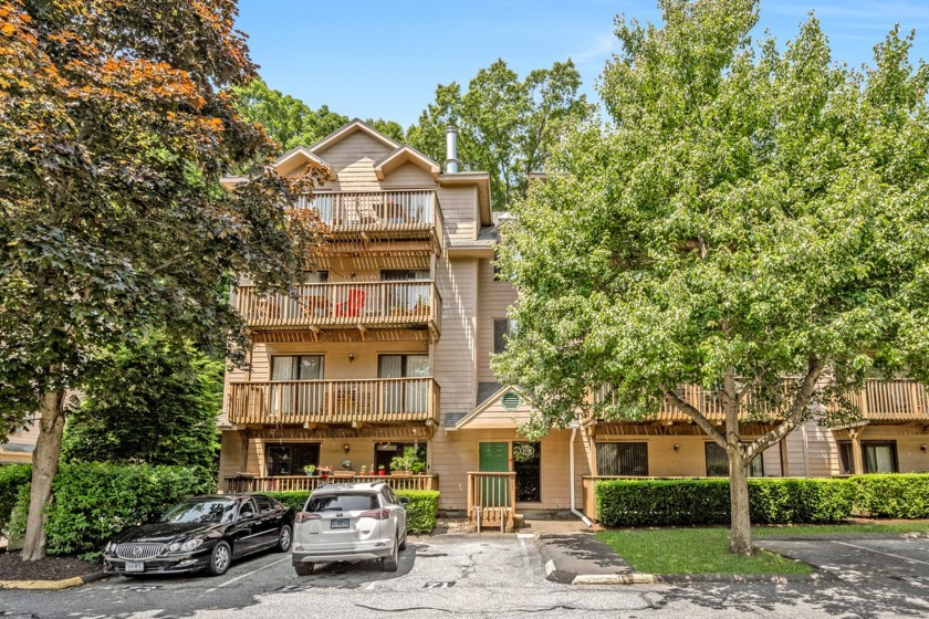 Welcome to 97 Richards Ave #B-8! This top-floor unit in a - Beach Condo for sale in Norwalk, Connecticut on Beachhouse.com