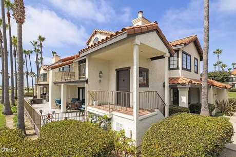 Experience coastal elegance in this beautiful remodeled Antigua - Beach Condo for sale in Oxnard, California on Beachhouse.com