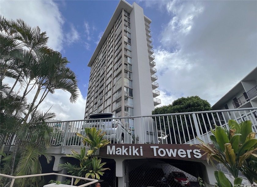 Property with so much potential. This is a contractor special - Beach Condo for sale in Honolulu, Hawaii on Beachhouse.com