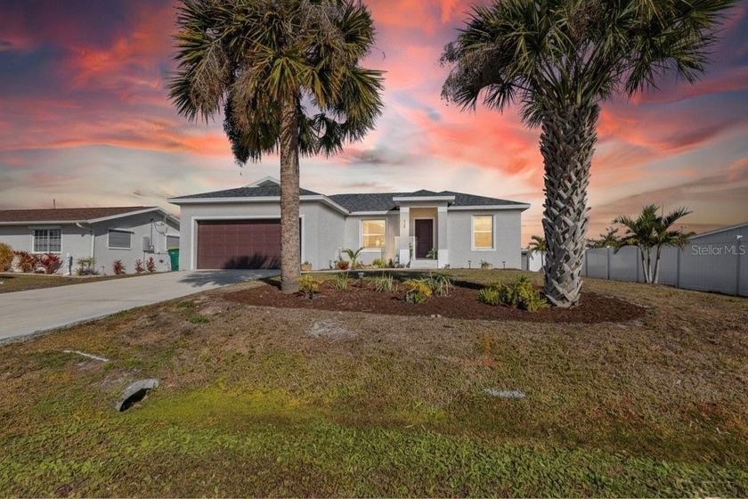 Looking for a new home? Maybe a seasonal place, this stunning 3 - Beach Home for sale in Port Charlotte, Florida on Beachhouse.com