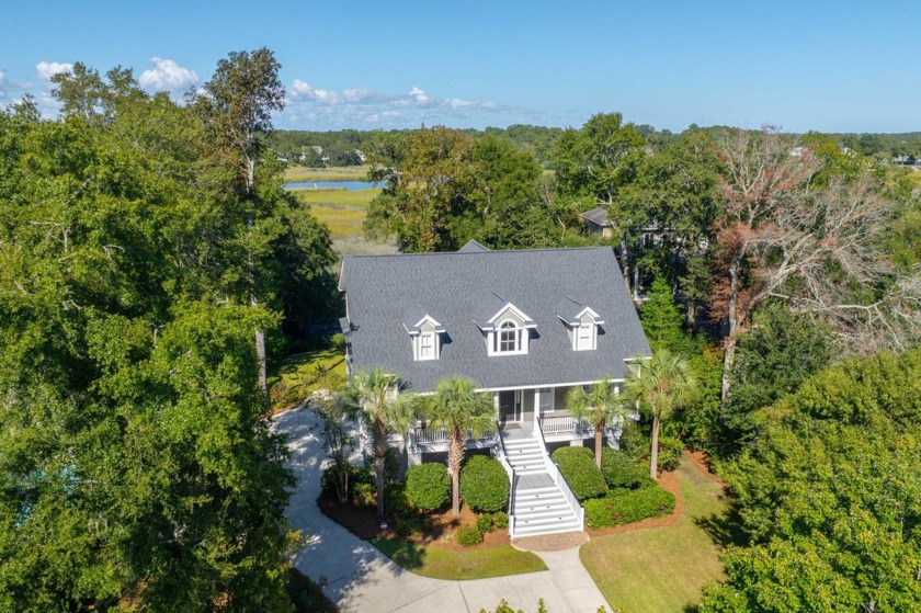 This gorgeous marsh view home is tucked into a secluded cul de - Beach Home for sale in Mount Pleasant, South Carolina on Beachhouse.com