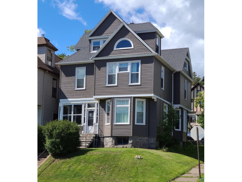 Welcome to 1931 E Superior St -- a prime investment opportunity - Beach Home for sale in Duluth, Minnesota on Beachhouse.com