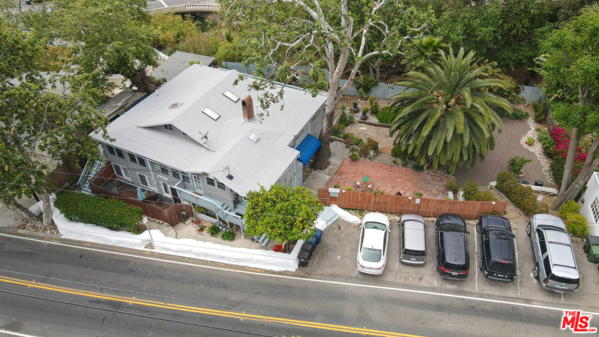 5 UNIT Residential INCOME PROPERTY - Malibu's Historic Rock - Beach Home for sale in Malibu, California on Beachhouse.com