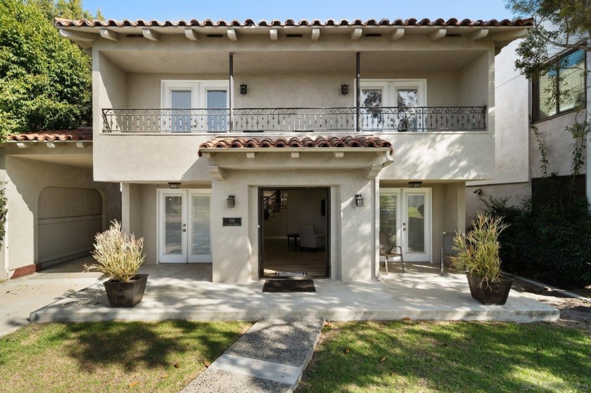 Welcome to the crown jewel of Alamitos Heights! This exquisite - Beach Home for sale in Long Beach, California on Beachhouse.com