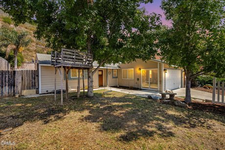 Welcome home to this peaceful and tranquil Valley Vista home - Beach Home for sale in Ventura, California on Beachhouse.com