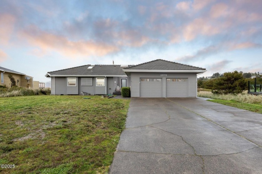 Neskowin Retreat w/ Rental License: single-level, fully - Beach Home for sale in Neskowin, Oregon on Beachhouse.com