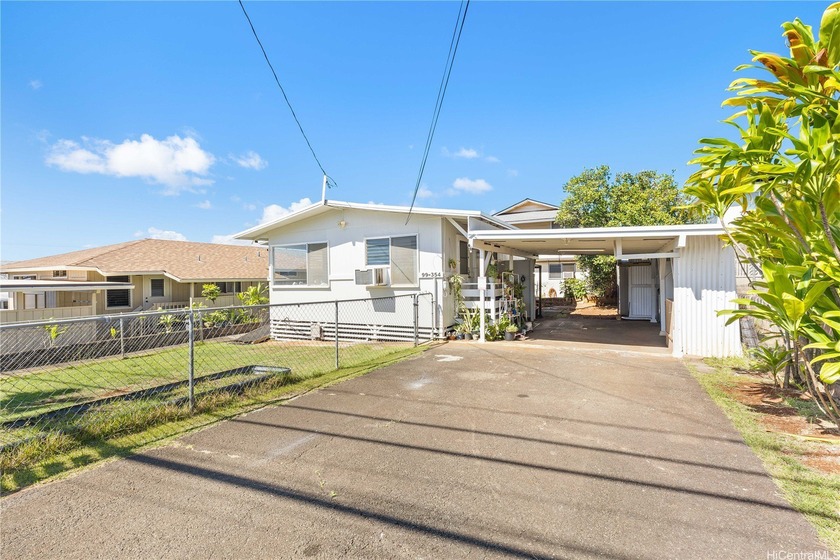 Discover the delightful charm of this detached single-family - Beach Condo for sale in Aiea, Hawaii on Beachhouse.com