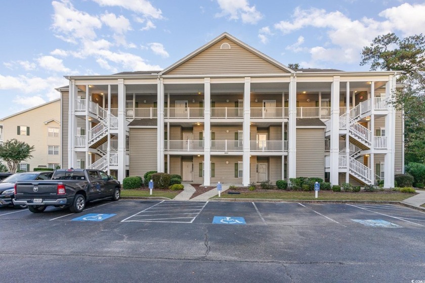 Must see! Second floor, 3 bedroom, 2 bathroom end unit condo - Beach Condo for sale in Murrells Inlet, South Carolina on Beachhouse.com