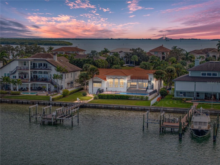Under contract-accepting backup offers. The Bayway Isles - Beach Home for sale in St. Petersburg, Florida on Beachhouse.com