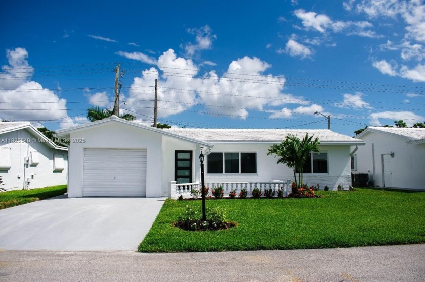 Completely remodeled inside and out. All new appliances - Beach Home for sale in Boynton Beach, Florida on Beachhouse.com