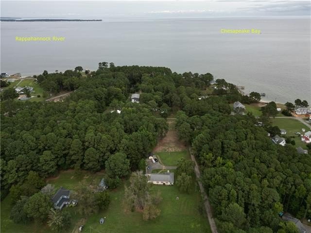 One of the few Stingray Point buildable lots available. This - Beach Lot for sale in Deltaville, Virginia on Beachhouse.com