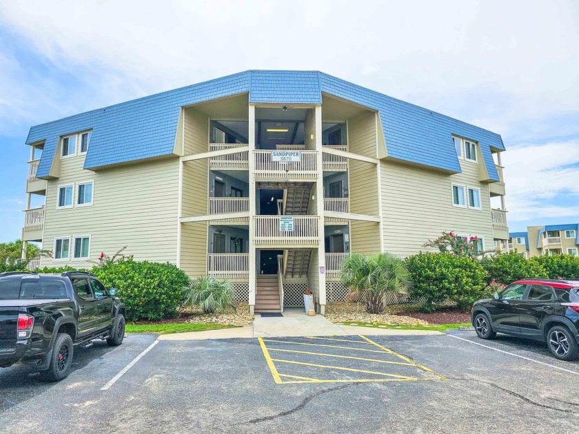 Located in the popular Arcadian Shores Area!! Nicely furnished 2 - Beach Condo for sale in Myrtle Beach, South Carolina on Beachhouse.com