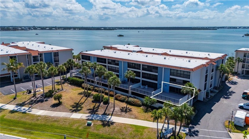 Priced to sell! This corner unit at Sandpiper Key is ready to - Beach Condo for sale in Englewood, Florida on Beachhouse.com