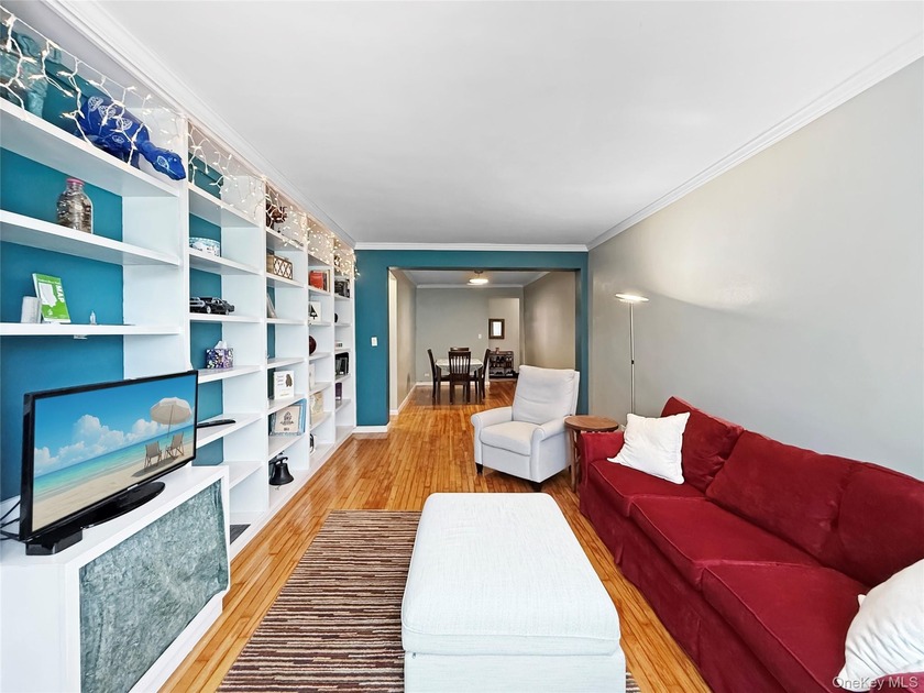 One Of A Kind Broker's presents: A one-of-a-kind 2-bedroom, 1 - Beach Home for sale in Bronx, New York on Beachhouse.com