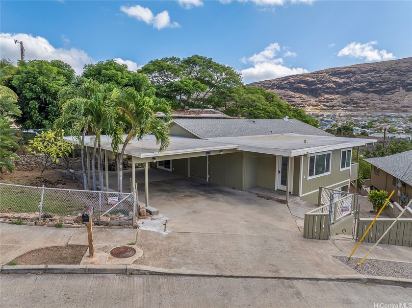 ***OPEN HOUSE 11/23/25 2-5PM*** Beautiful Single-Family Home - Beach Home for sale in Waianae, Hawaii on Beachhouse.com
