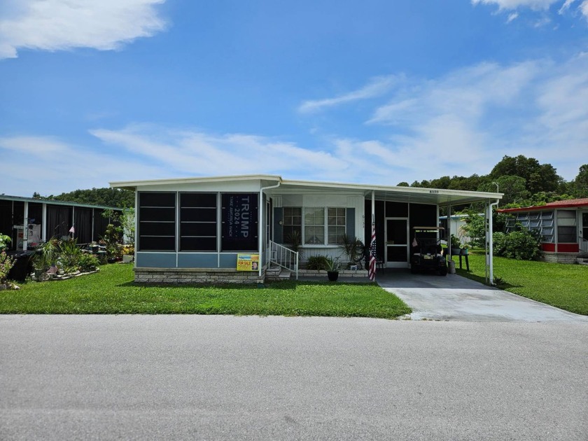 Hurricane Safe This park did not flood & the home has no damage - Beach Home for sale in New Port Richey, Florida on Beachhouse.com