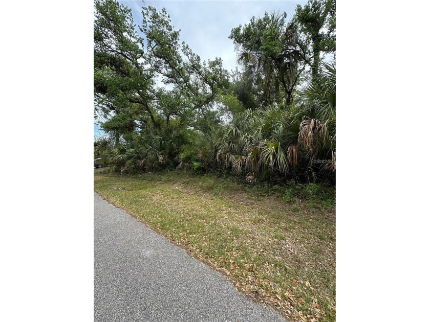 Great building lot in quiet residential area with CITY WATER - Beach Lot for sale in North Port, Florida on Beachhouse.com