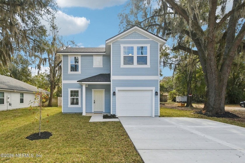 NO HOA OR CDD fees for this beauty!! Located in the charming - Beach Home for sale in Green Cove Springs, Florida on Beachhouse.com