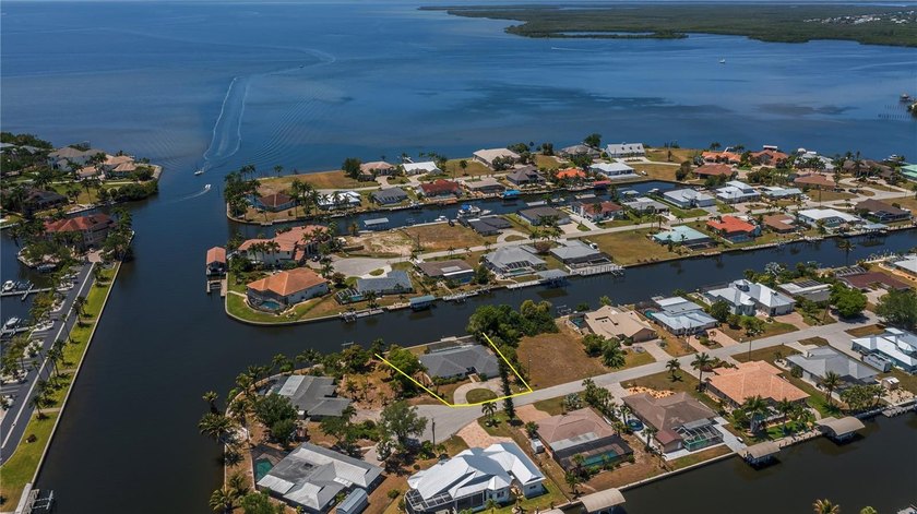 Gulf Access Sailboat Water W/QUCK GULF ACCESS. It will literally - Beach Home for sale in Port Charlotte, Florida on Beachhouse.com