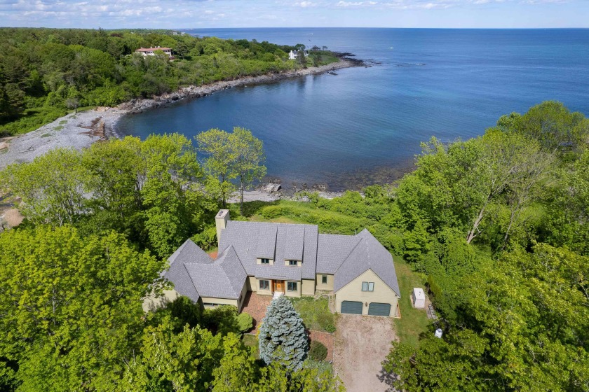 Exceptional Seaside offering. 16 and 18 Lock Lane are two - Beach Home for sale in York, Maine on Beachhouse.com
