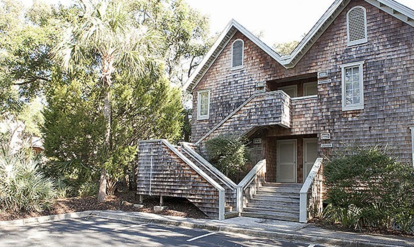 Live the best Kiawah Life just a steps to Beach Boardwalk #7 in - Beach Home for sale in Kiawah Island, South Carolina on Beachhouse.com