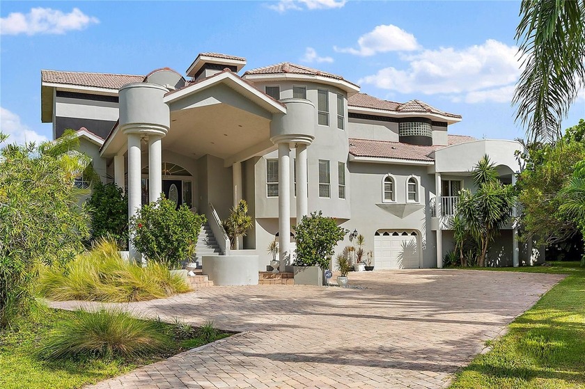 MOTIVATED SELLERS!!!!  READY TO SELL THIS WEEK!!!! BRING YOUR - Beach Home for sale in Tierra Verde, Florida on Beachhouse.com