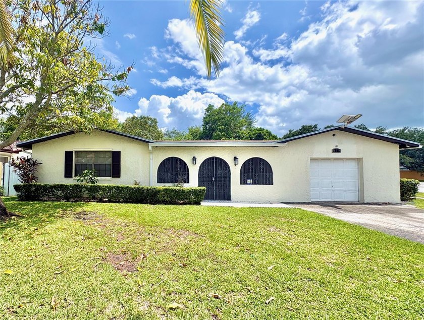 Discover your dream Florida Lifestyle in this lovely Miami - Beach Home for sale in Miami, Florida on Beachhouse.com