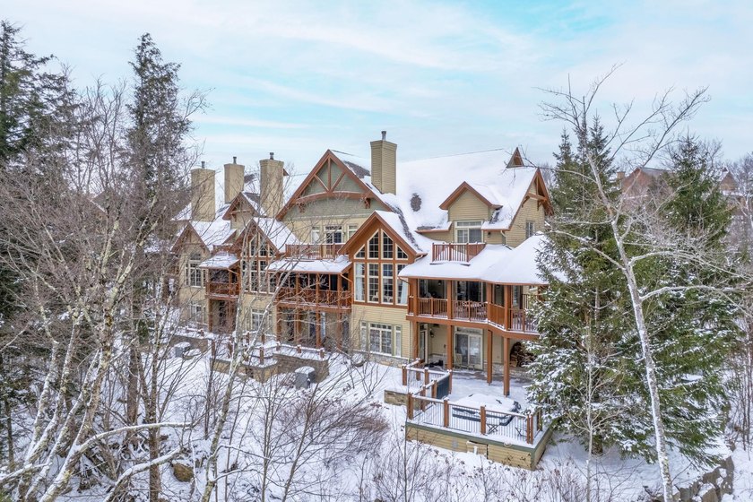 PANACHE | The ultimate ski-in/ski-out lifestyle could be yours - Beach Condo for sale in Mont-Tremblant, Quebec on Beachhouse.com