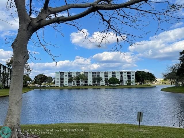THIS IS IT!!! THE BEST UNIT, THE BEST LOCATION, THE BEST VIEWS - Beach Condo for sale in Pompano Beach, Florida on Beachhouse.com