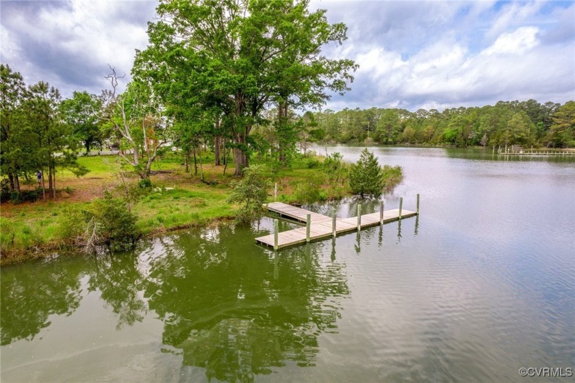 Discover your slice of paradise with this stunning 670 feet of - Beach Acreage for sale in Mathews, Virginia on Beachhouse.com