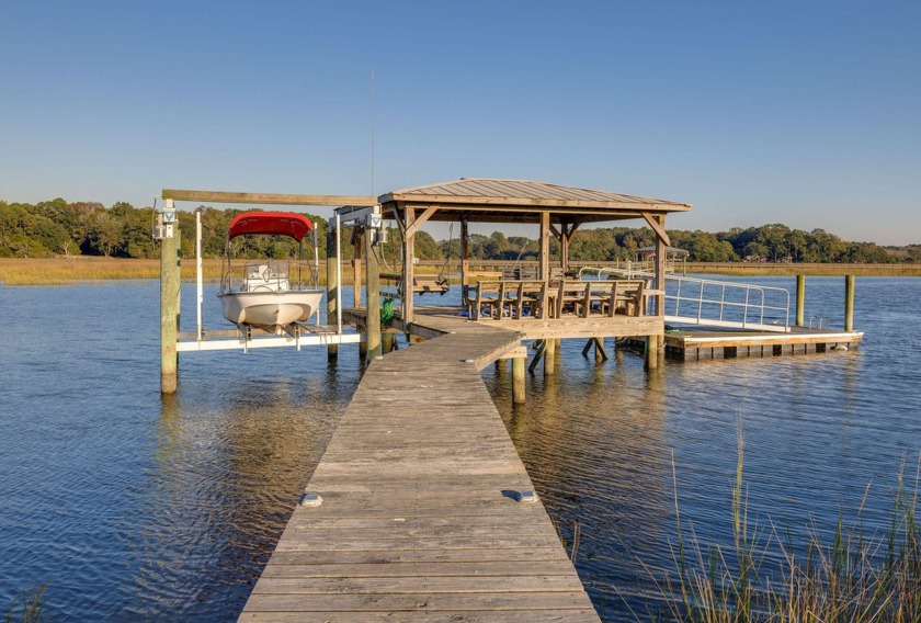 Welcome to your river retreat only 14 miles from Towne Center & - Beach Home for sale in Awendaw, South Carolina on Beachhouse.com