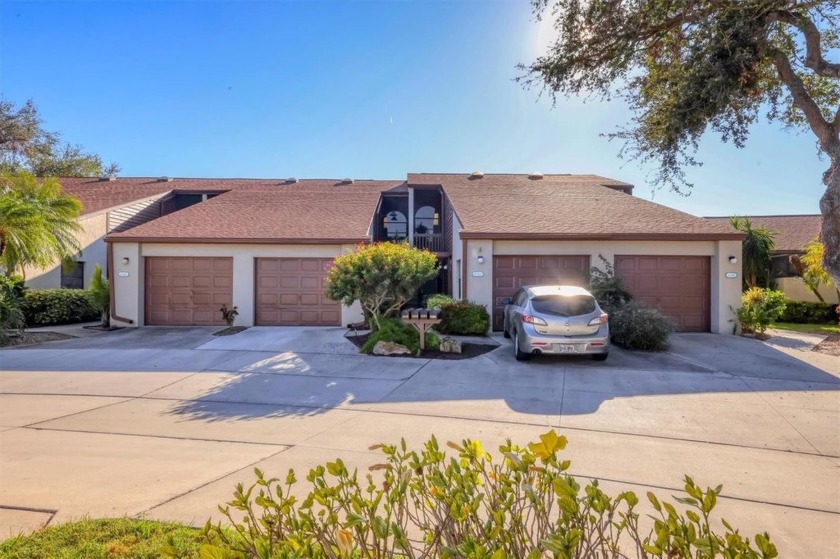 Welcome to this beautifully maintained 2-bedroom, 2-bathroom - Beach Condo for sale in Bradenton, Florida on Beachhouse.com