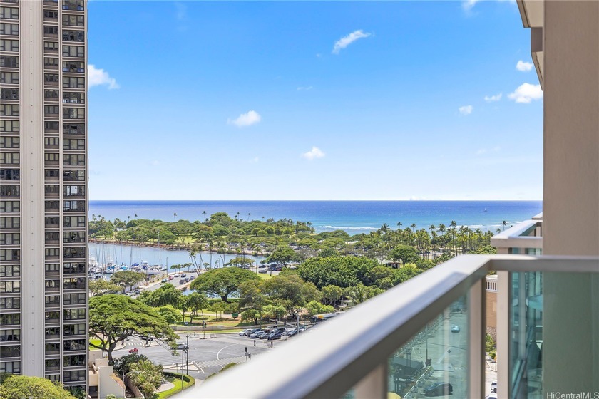 Ocean view studio at the Ala Moana Hotel. Ideal for both - Beach Condo for sale in Honolulu, Hawaii on Beachhouse.com