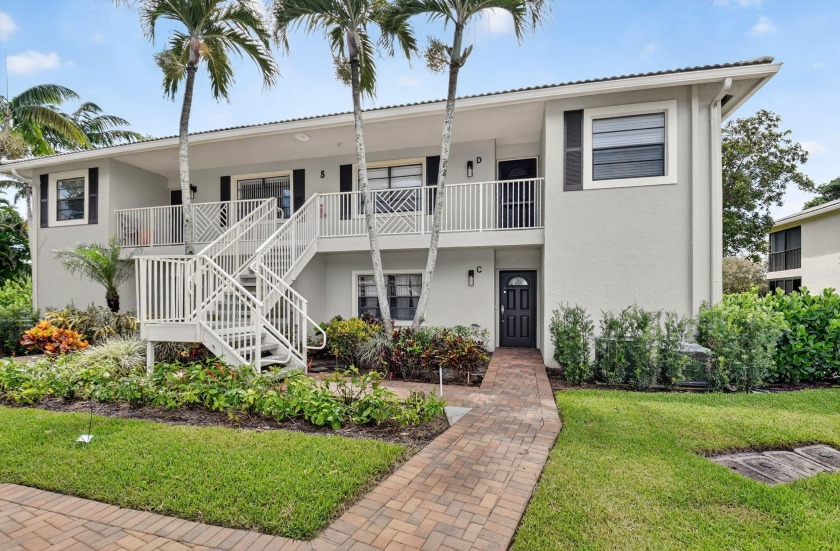 Welcome to your charming first-floor corner unit with beautiful - Beach Condo for sale in Boynton Beach, Florida on Beachhouse.com