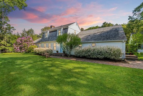 Discover a breathtaking oasis just outside East Hampton Village - Beach Home for sale in East Hampton, New York on Beachhouse.com