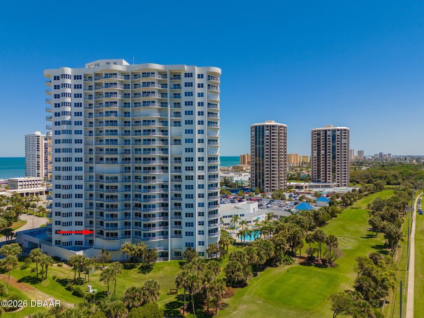 Income producing property - Tenant in place until Nov 1st. This - Beach Condo for sale in Daytona Beach Shores, Florida on Beachhouse.com