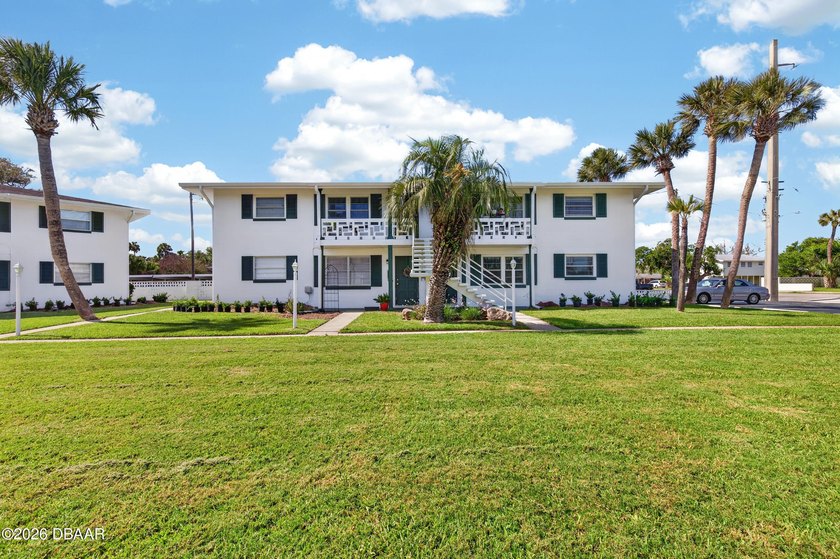 Fresh & Inviting 1st-Floor Condo! Welcome to 1800 S Palmetto Ave - Beach Condo for sale in South Daytona, Florida on Beachhouse.com