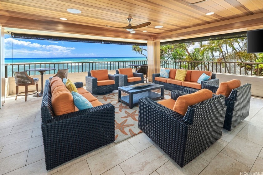 This turnkey luxury residence is a rare offering, now enhanced - Beach Home for sale in Honolulu, Hawaii on Beachhouse.com