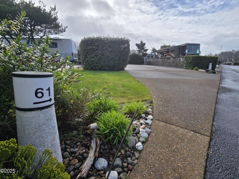Come home to this beautiful ocean front getaway, Pacific Shores - Beach Lot for sale in Newport, Oregon on Beachhouse.com