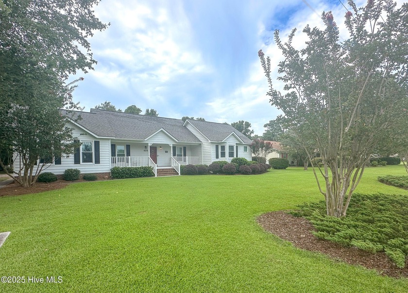 Are you looking for a move in ready ranch style home? This - Beach Home for sale in Swansboro, North Carolina on Beachhouse.com